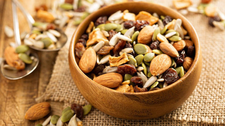 5 Simple Tips To Identify Fresh And Good Quality Of Nuts Or Dry Fruits